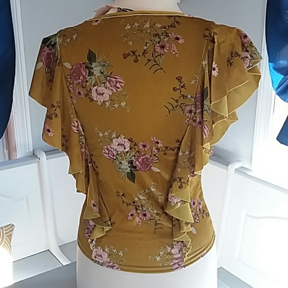 Stradivarius velvet yellow floral top - Picture 4 of 8